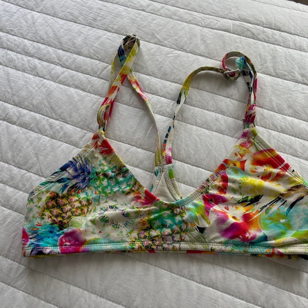 Pakaloha Multicolor Floral Bikini Top